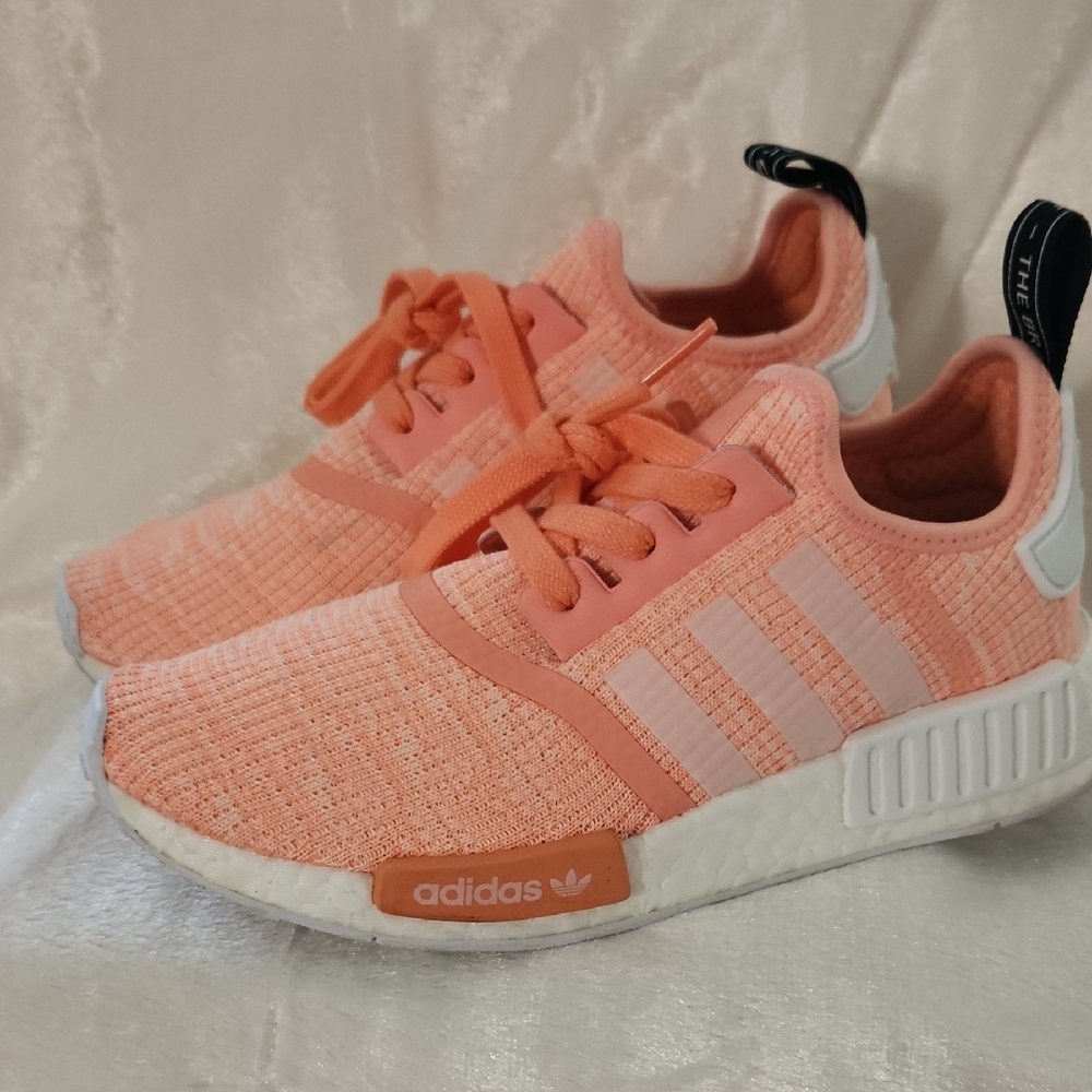 adidas NMD R1 Sneakers in Coral Peach Size 7